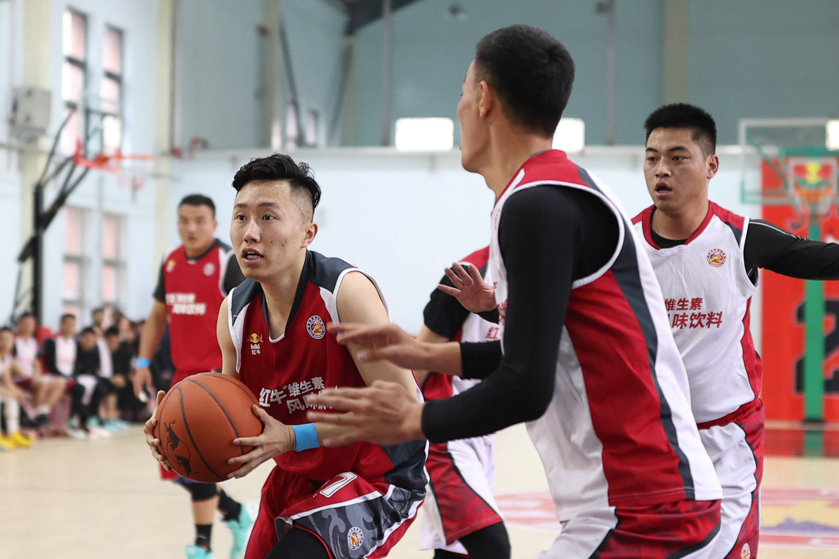 爱游戏网页版-关于青海队在场上展现出强大的气势，取得胜利的信息