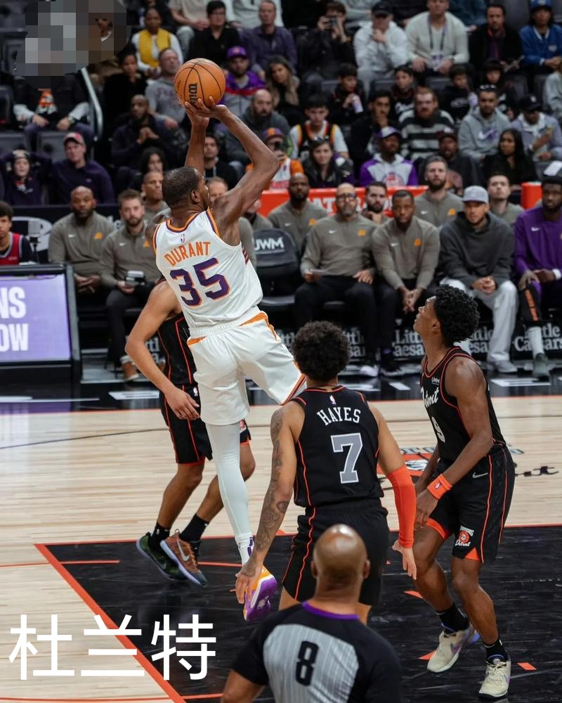 爱游戏官网-太阳爆冷击败快船，布克砍下40+10