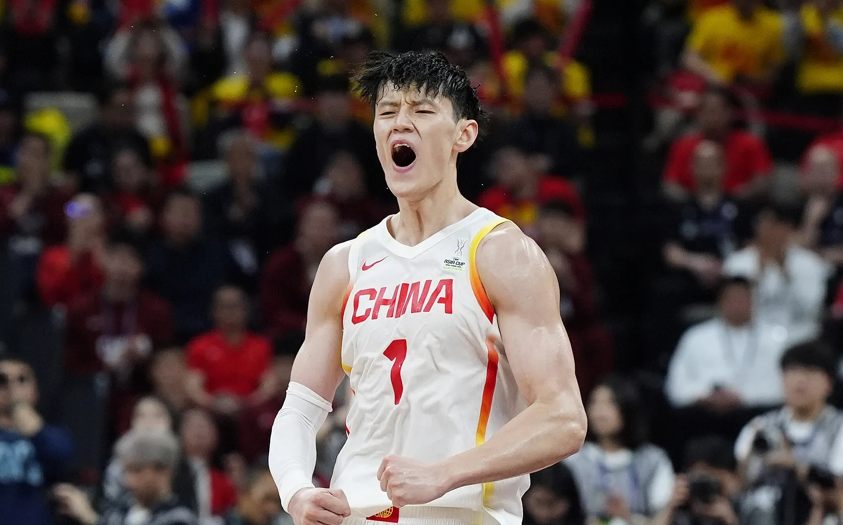 爱游戏网页版入口-CBA球队新晋内线球员表现抢眼，成为关注焦点