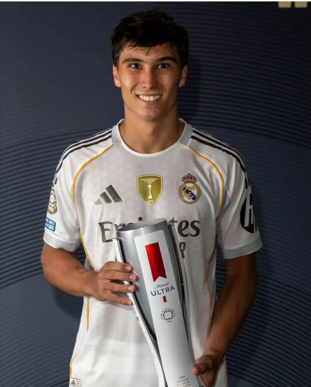 皇马前锋创造进球纪录,备受赞誉 皇马前锋创造进球纪录,备受赞誉